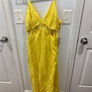 Elegant Yellow Maxi Dress